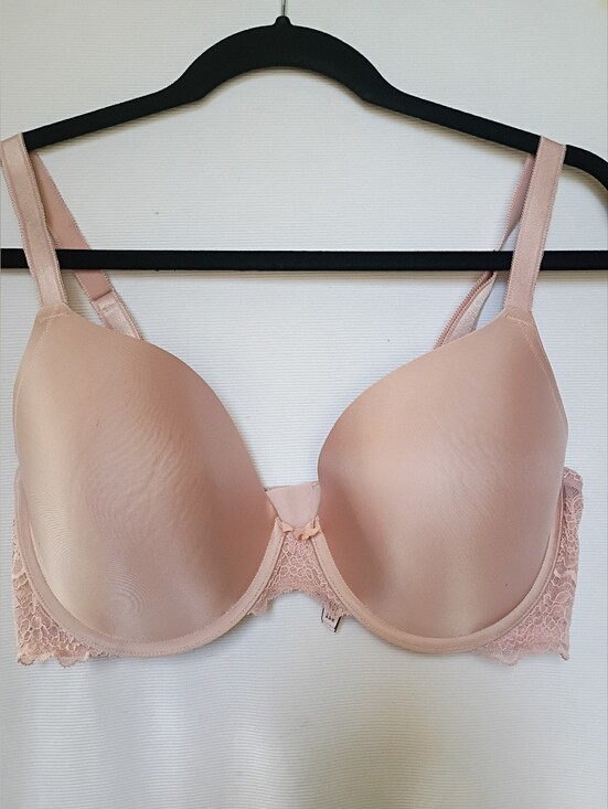 Victoria's Secret Other - Victoria's Secret Nude Molded T-Shirt Bra with Lace Sides